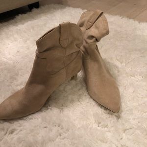 CuteTan short suede boots